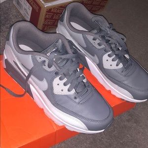 Grey air max 1s